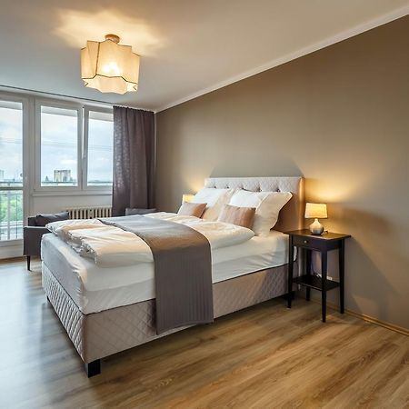 Golden Apartments Ostrava Bagian luar foto