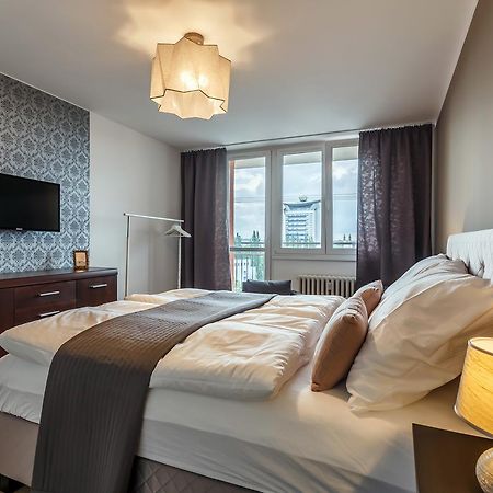 Golden Apartments Ostrava Bagian luar foto